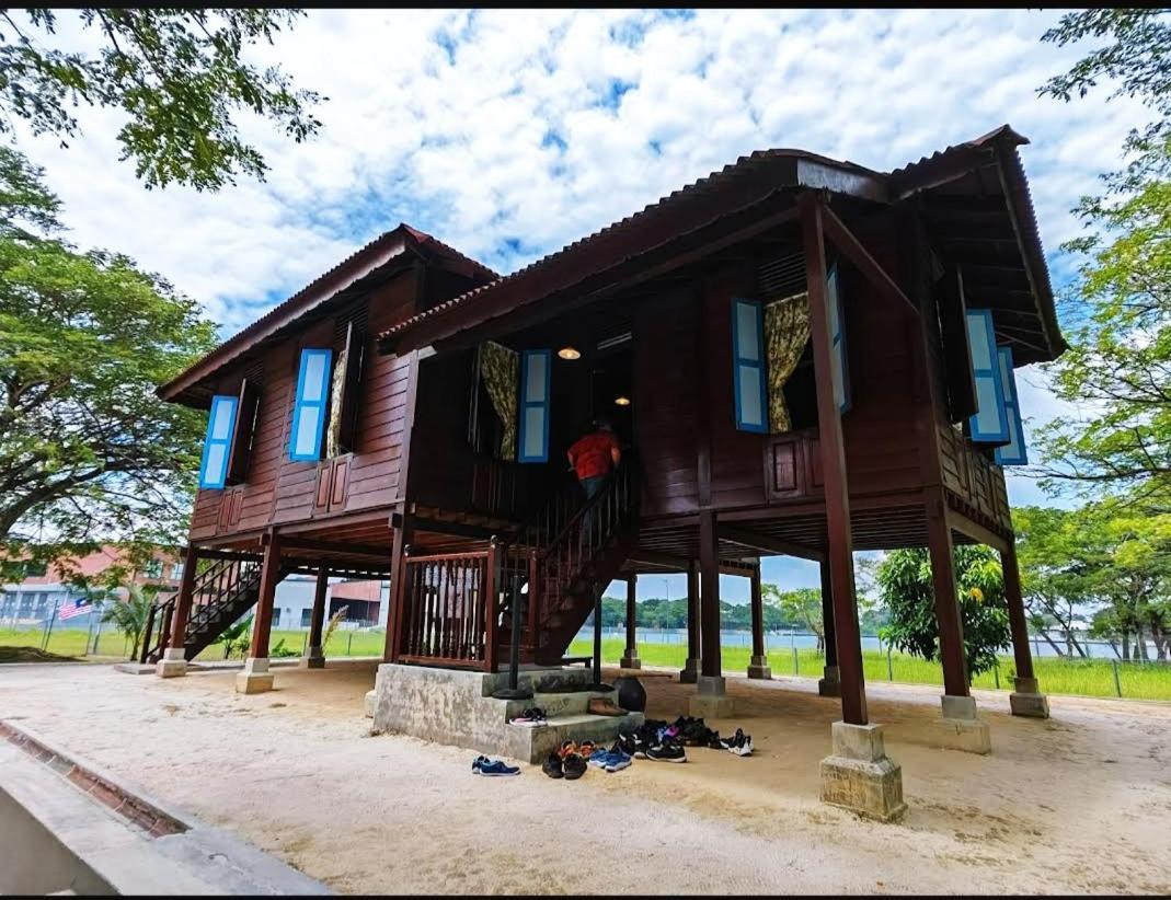 Homestay Rezeki Batu Gajah Εξωτερικό φωτογραφία